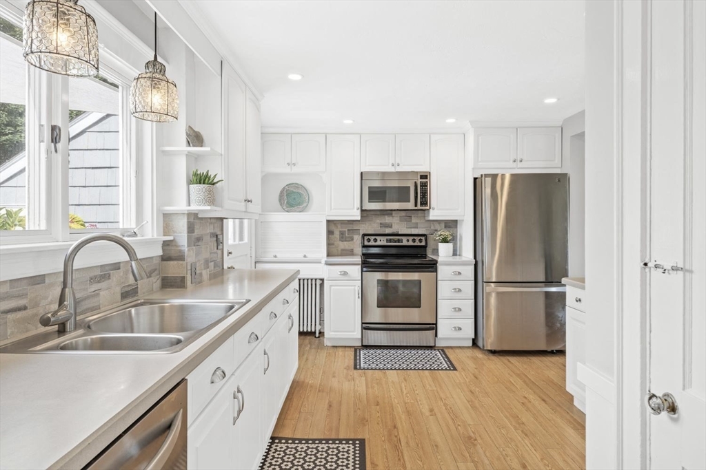 87 Sims Road Quincy, MA 02170 - Photo 5 of 23 Gallery Image 5