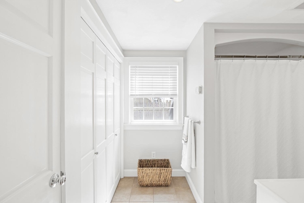 87 Sims Road Quincy, MA 02170 - Photo 9 of 23 Gallery Image 9