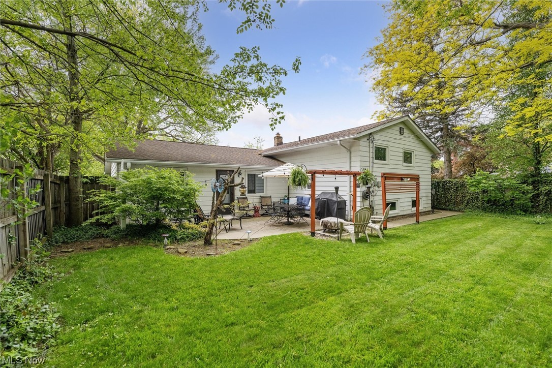 4629 Telhurst Road Cleveland, OH 44121 - Photo 28 of 35 Back