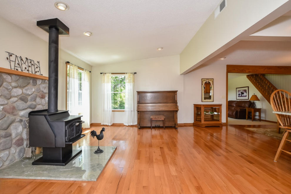 4123 Edmonds Road Battle Creek, MI 49017 - Photo 12 of 42 DSC_2739