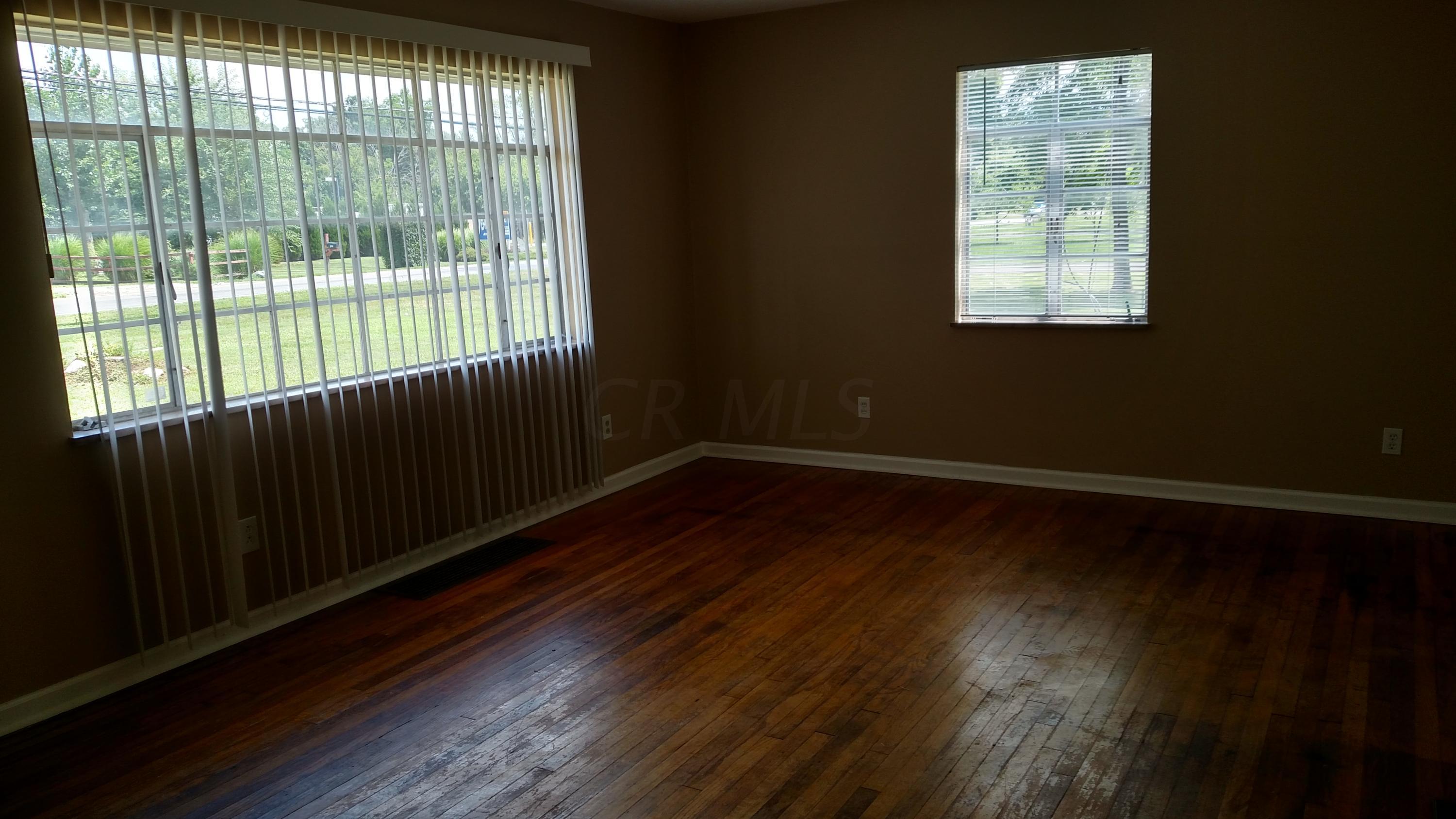 2645 Ferris Road Columbus, OH 43224 - Photo 4 of 13 Gallery Image 4