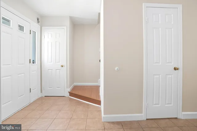 $3,700 | 9207 Hunting Pines Place, Fairfax, VA 22032