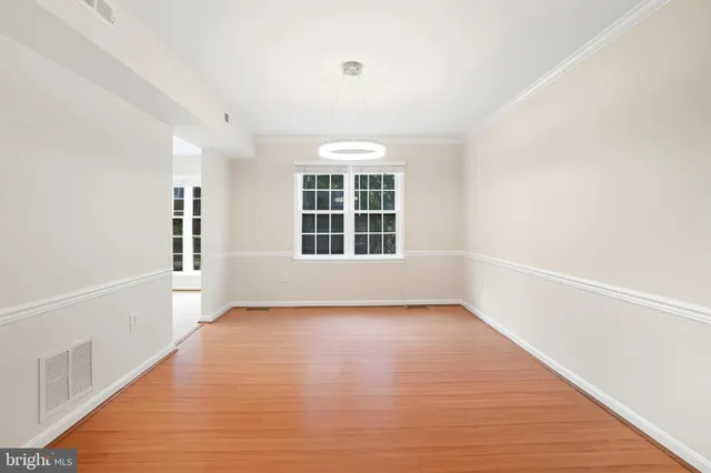 $3,700 | 9207 Hunting Pines Place, Fairfax, VA 22032