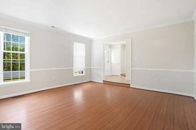 $3,700 | 9207 Hunting Pines Place, Fairfax, VA 22032