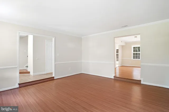 $3,700 | 9207 Hunting Pines Place, Fairfax, VA 22032