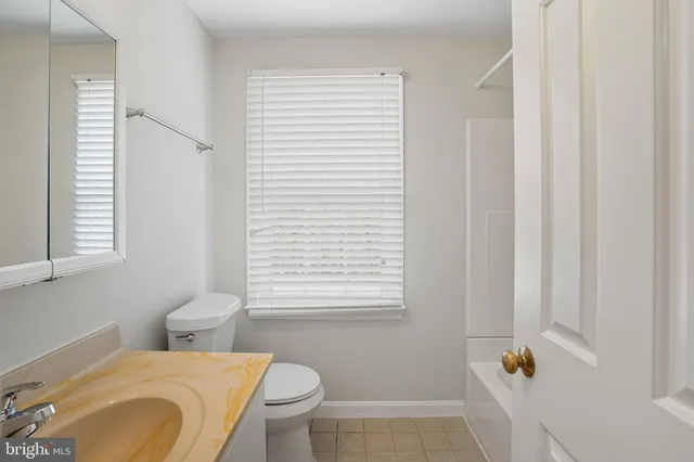 $3,700 | 9207 Hunting Pines Place, Fairfax, VA 22032