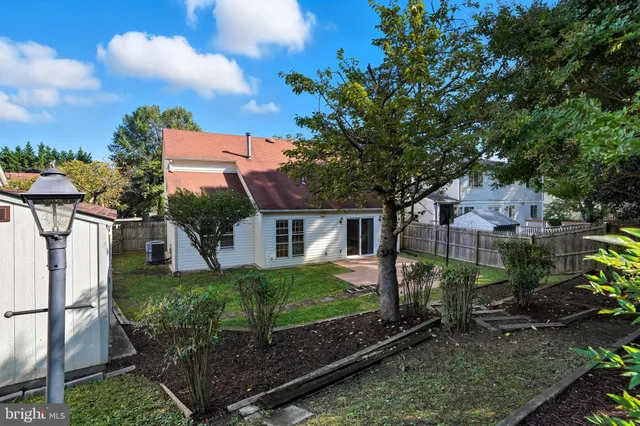 $3,700 | 9207 Hunting Pines Place, Fairfax, VA 22032