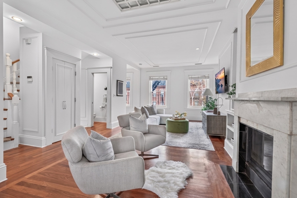65 Rutland Street, Unit PH3 Boston, MA 02118 - Photo 8 of 24 Gallery Image 8