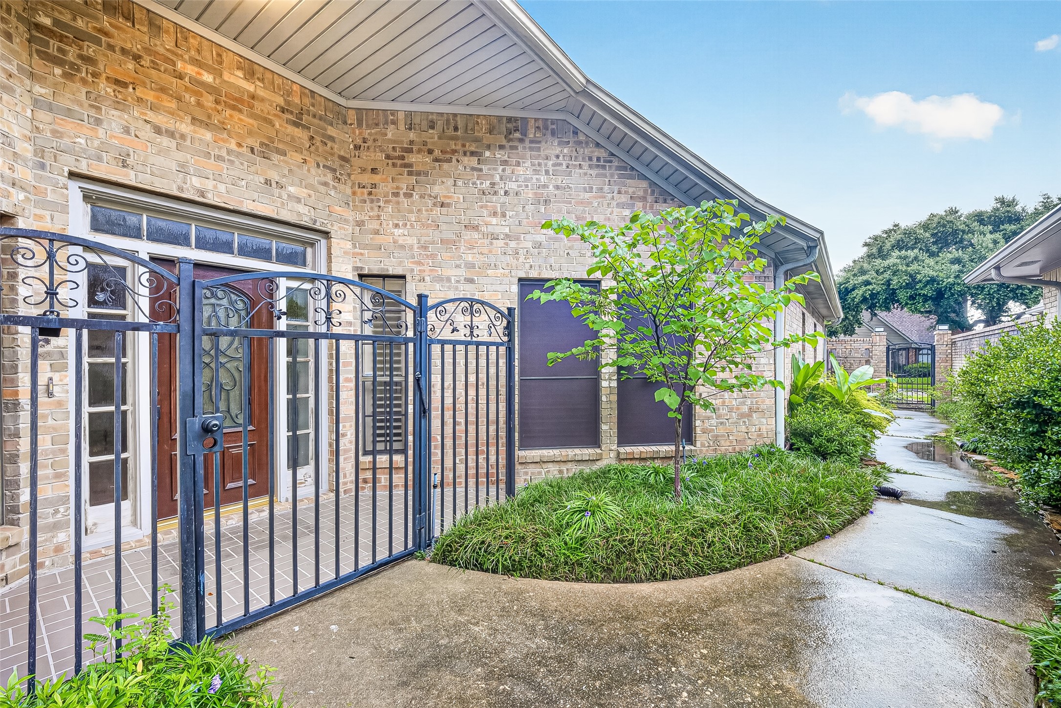 4415 Country Club View Baytown, TX 77521 - Photo 7 of 50