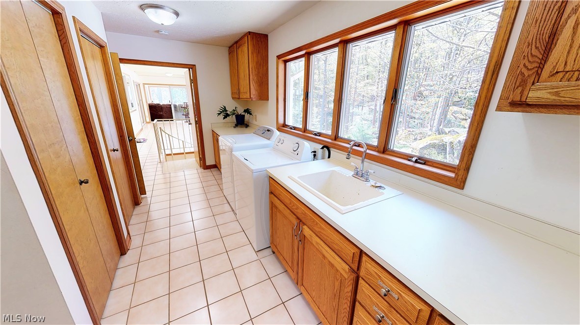 11511 Parkside Road Chardon, OH 44024 - Photo 22 of 35 First-floor Laundry Room with amazing views