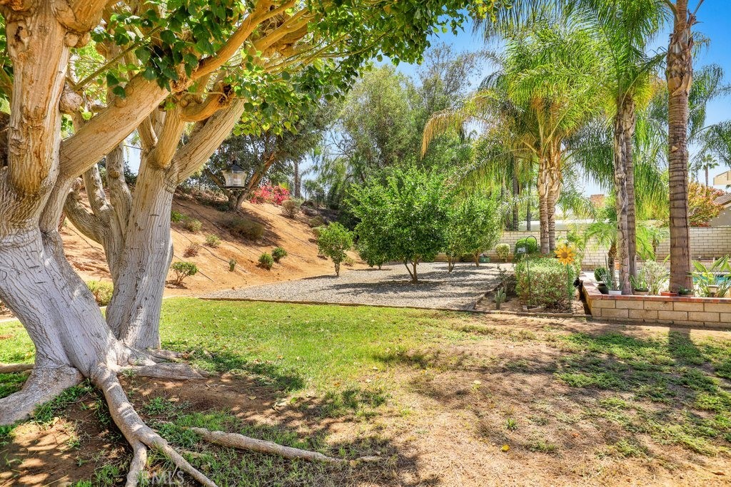 7910 Westgate Court Riverside, CA 92506 - Photo 43 of 61