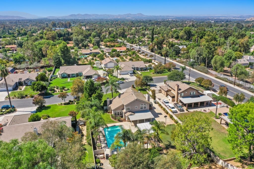 7910 Westgate Court Riverside, CA 92506 - Photo 49 of 61 an aerial view of multiple house