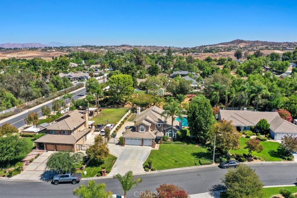 7910 Westgate Court Riverside, CA 92506 - Photo 50 of 61 an aerial view of multiple house
