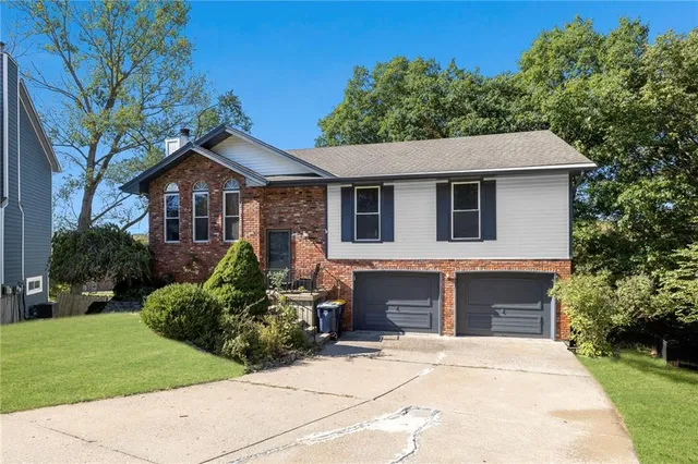 $270,000 | 5826 North Delta Avenue, Kansas City, MO 64151