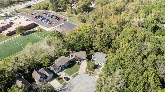 $270,000 | 5826 North Delta Avenue, Kansas City, MO 64151