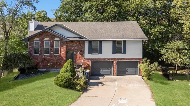 $270,000 | 5826 North Delta Avenue, Kansas City, MO 64151