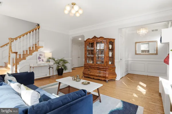 $7,200 | 1142 North Jackson Street, Arlington, VA 22201