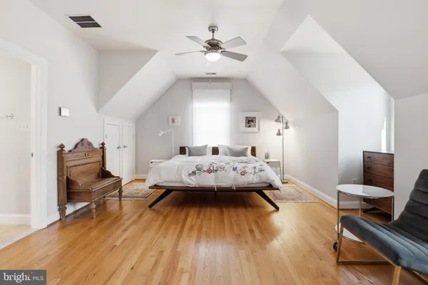 $7,200 | 1142 North Jackson Street, Arlington, VA 22201