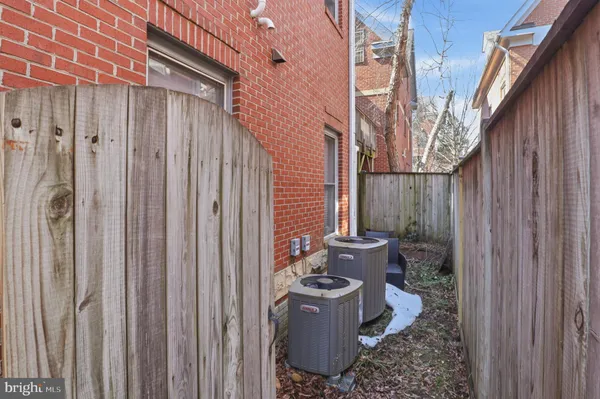 $7,200 | 1142 North Jackson Street, Arlington, VA 22201