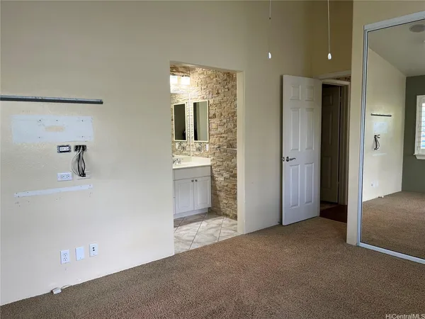 $4,200 | 92-6043 Nemo Street, Unit 24, Kapolei, HI 96707