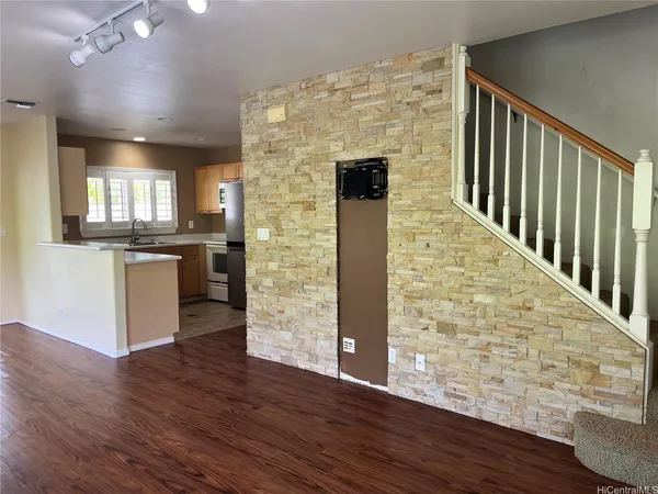 $4,200 | 92-6043 Nemo Street, Unit 24, Kapolei, HI 96707