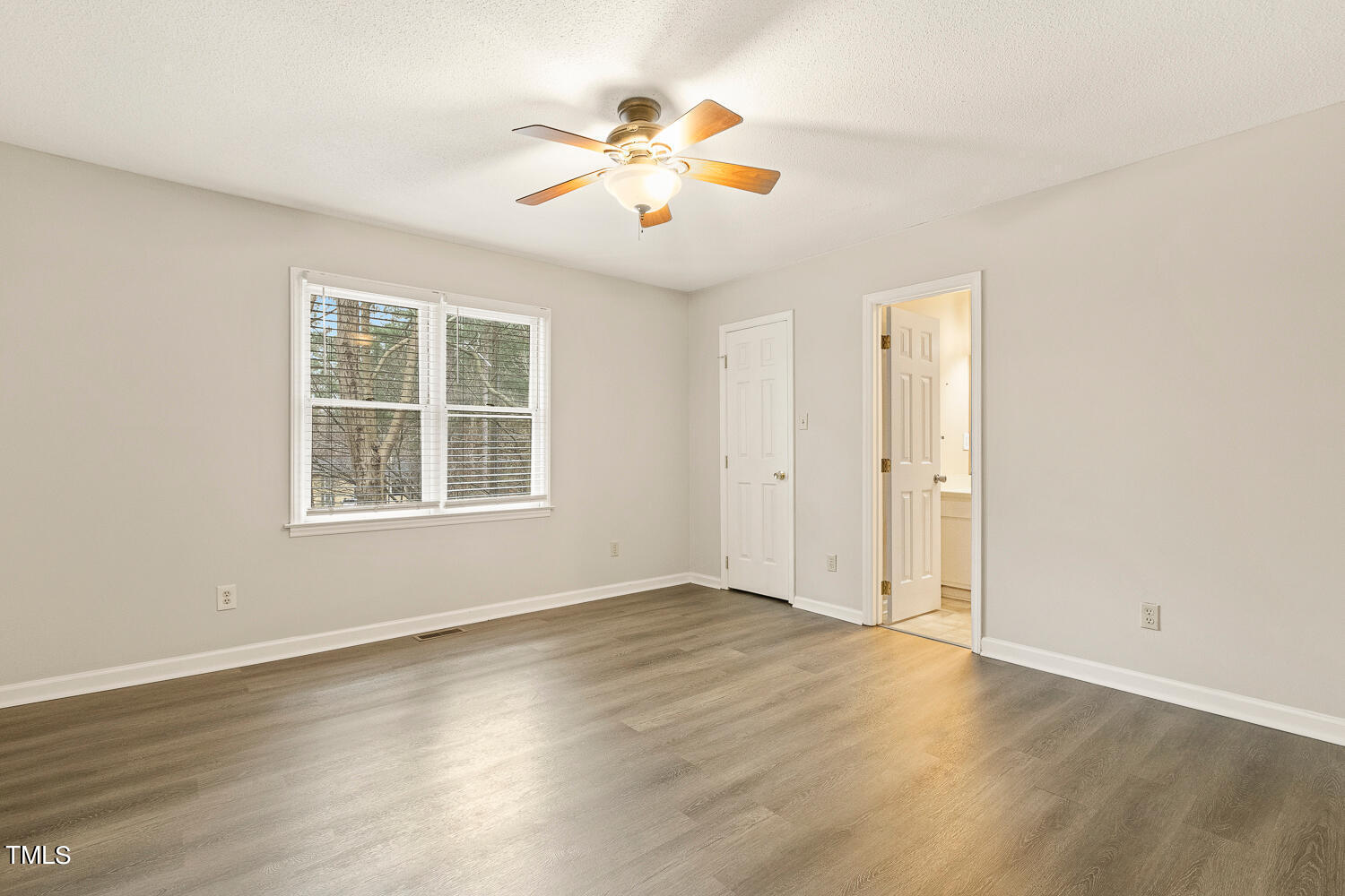 721 Benchmark Drive Raleigh, NC 27615 - Photo 22 of 37 721 Benchmark Dr Raleigh NC-large-031-04