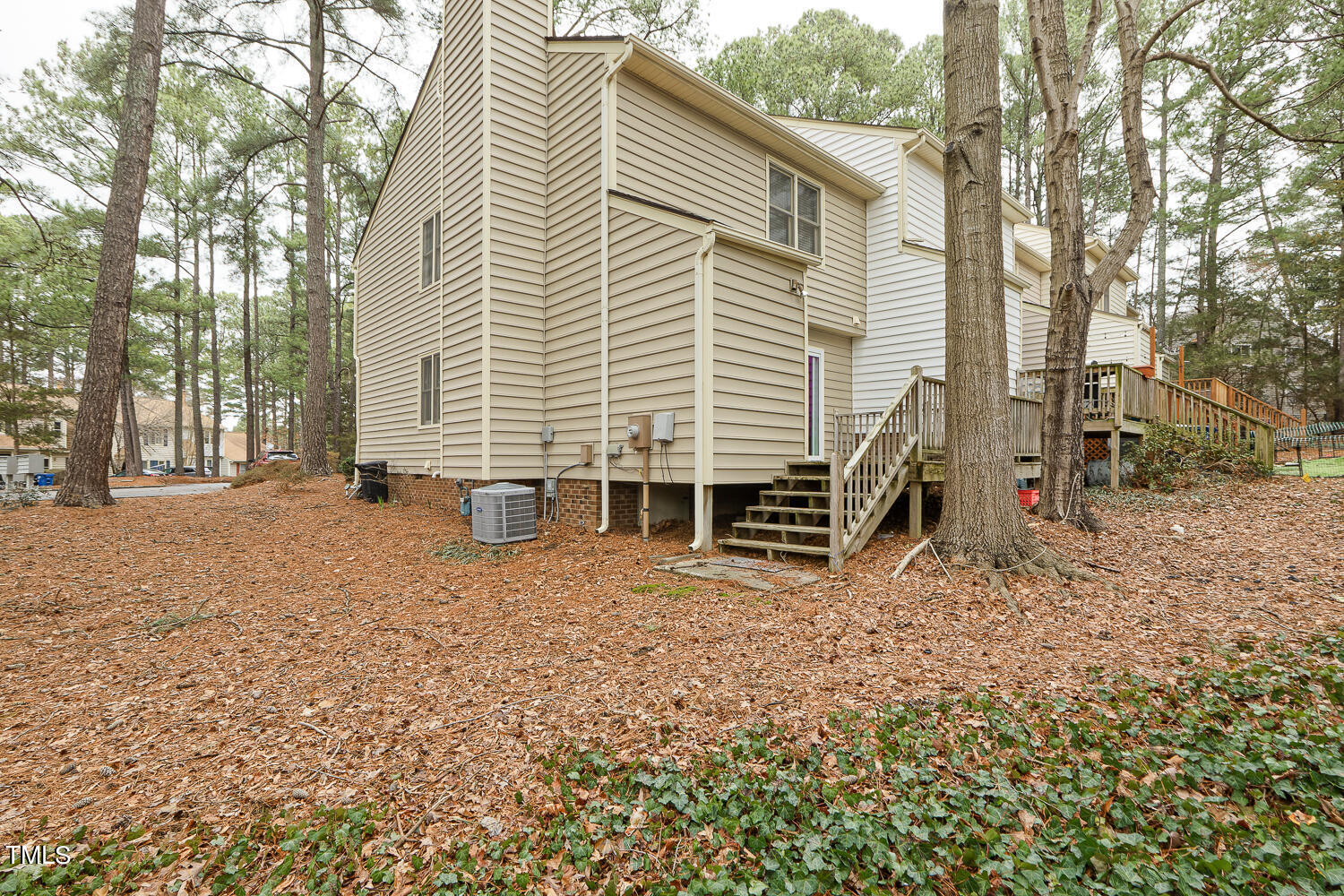 721 Benchmark Drive Raleigh, NC 27615 - Photo 32 of 37 721 Benchmark Dr Raleigh NC-large-041-00