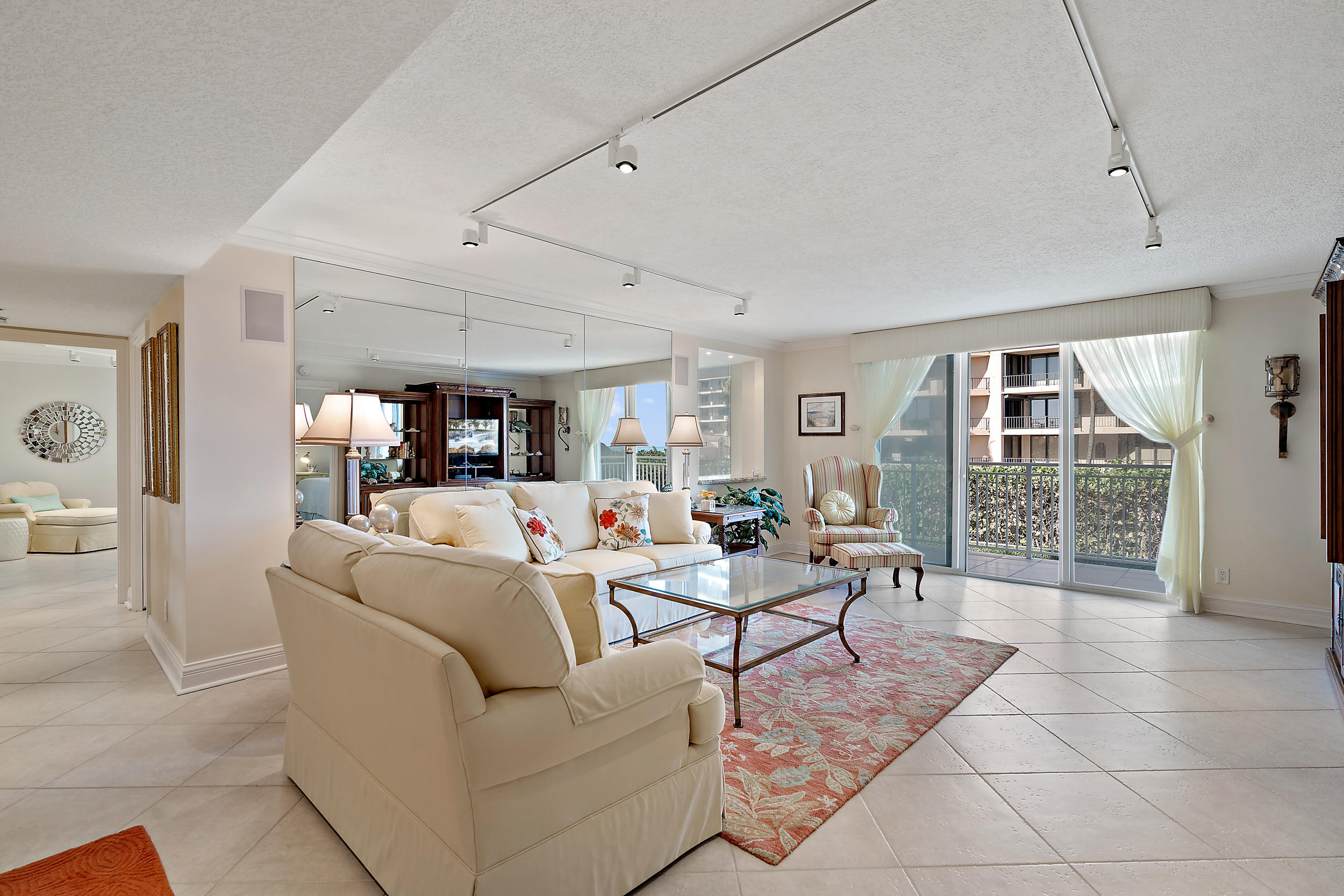 500 Ocean Drive, Unit E2A Juno Beach, FL 33408 - Photo 4 of 31 Living/Family Room