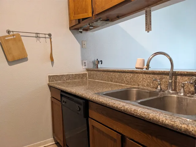 a close view of sink and tap