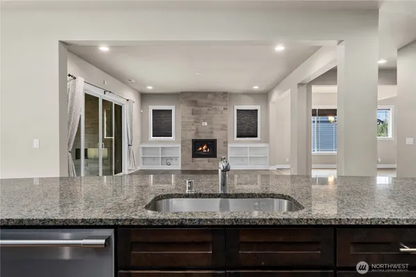 $949,999 | 13813 187th Ave Court East, Bonney Lake, WA 98391