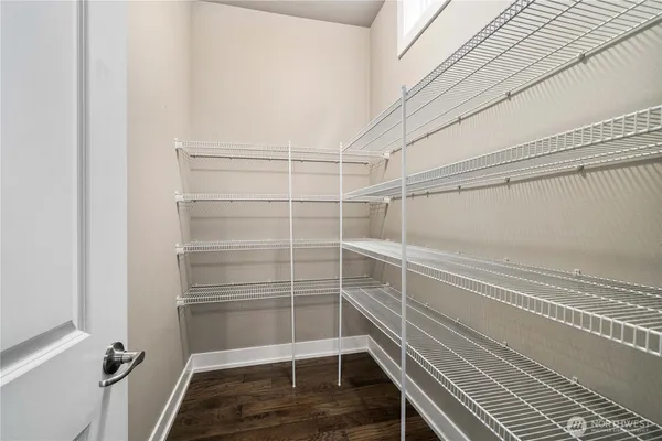 $949,999 | 13813 187th Ave Court East, Bonney Lake, WA 98391