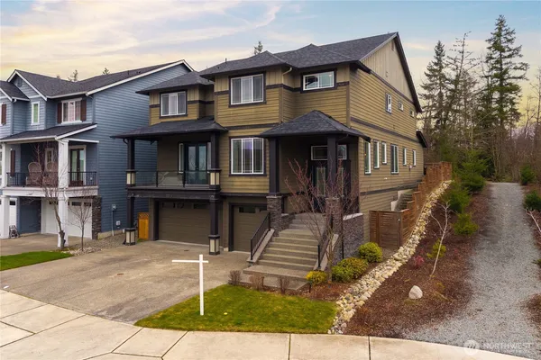 $935,000 | 13813 187th Ave Court East, Bonney Lake, WA 98391