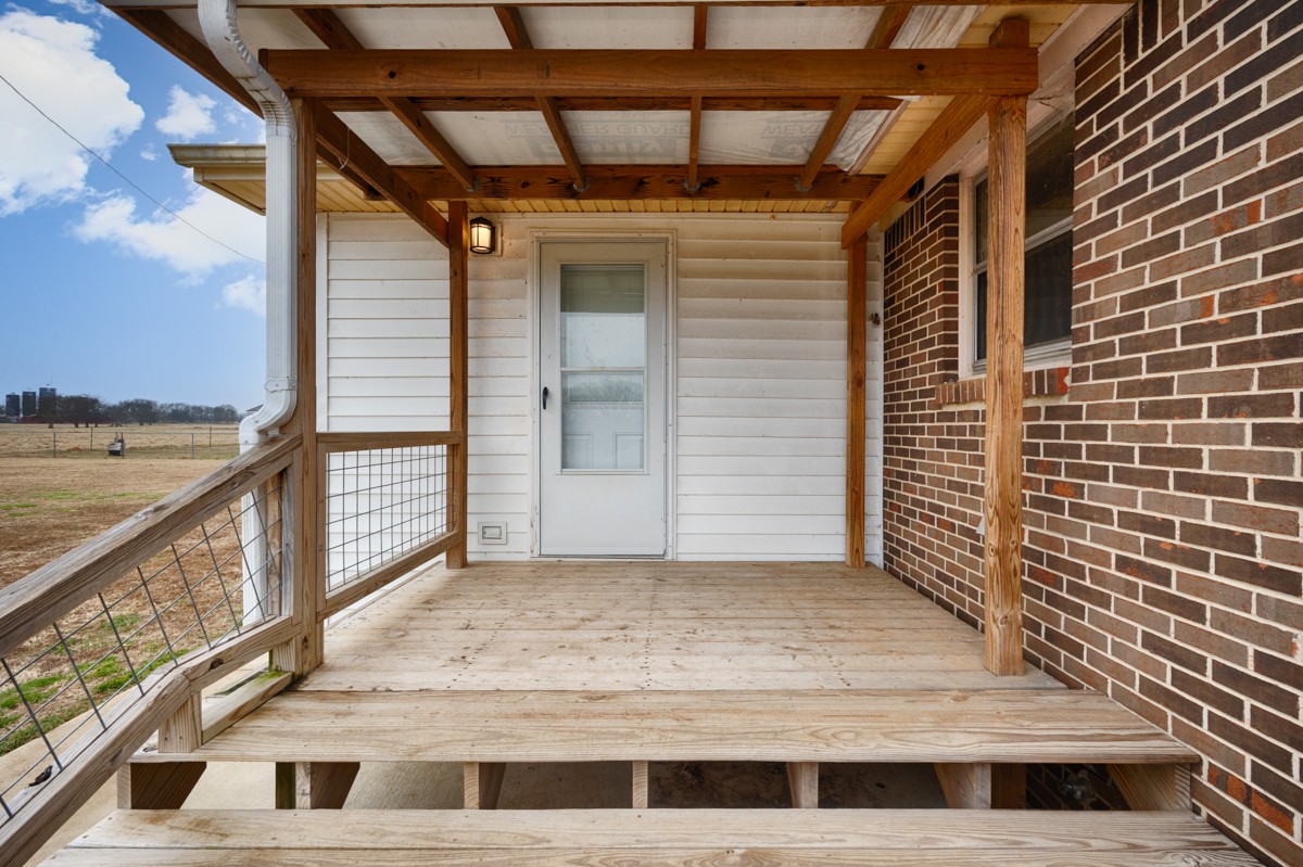 2117 Ardmore Highway Ardmore, TN 38449 - Photo 27 of 32 a view of a balcony
