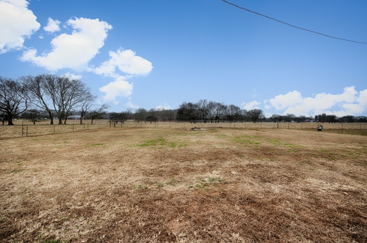 2117 Ardmore Highway Ardmore, TN 38449 - Photo 28 of 32 a view of a lake with houses in the back