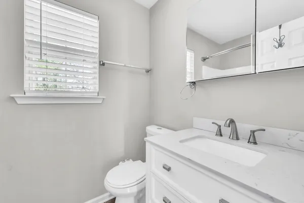 $1,650 | 1045 Waterford Circle, Clarksville, TN 37040