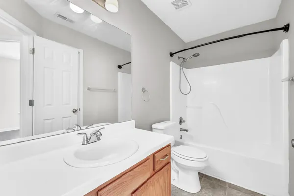 $1,650 | 1045 Waterford Circle, Clarksville, TN 37040