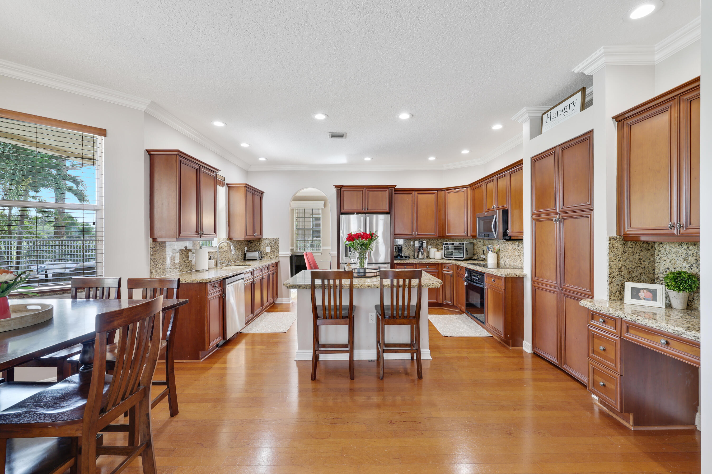 2291 Ridgewood Circle Royal Palm Beach, FL 33411 - Photo 14 of 71 2291 Ridgewood Circle - Kitchen.jpg