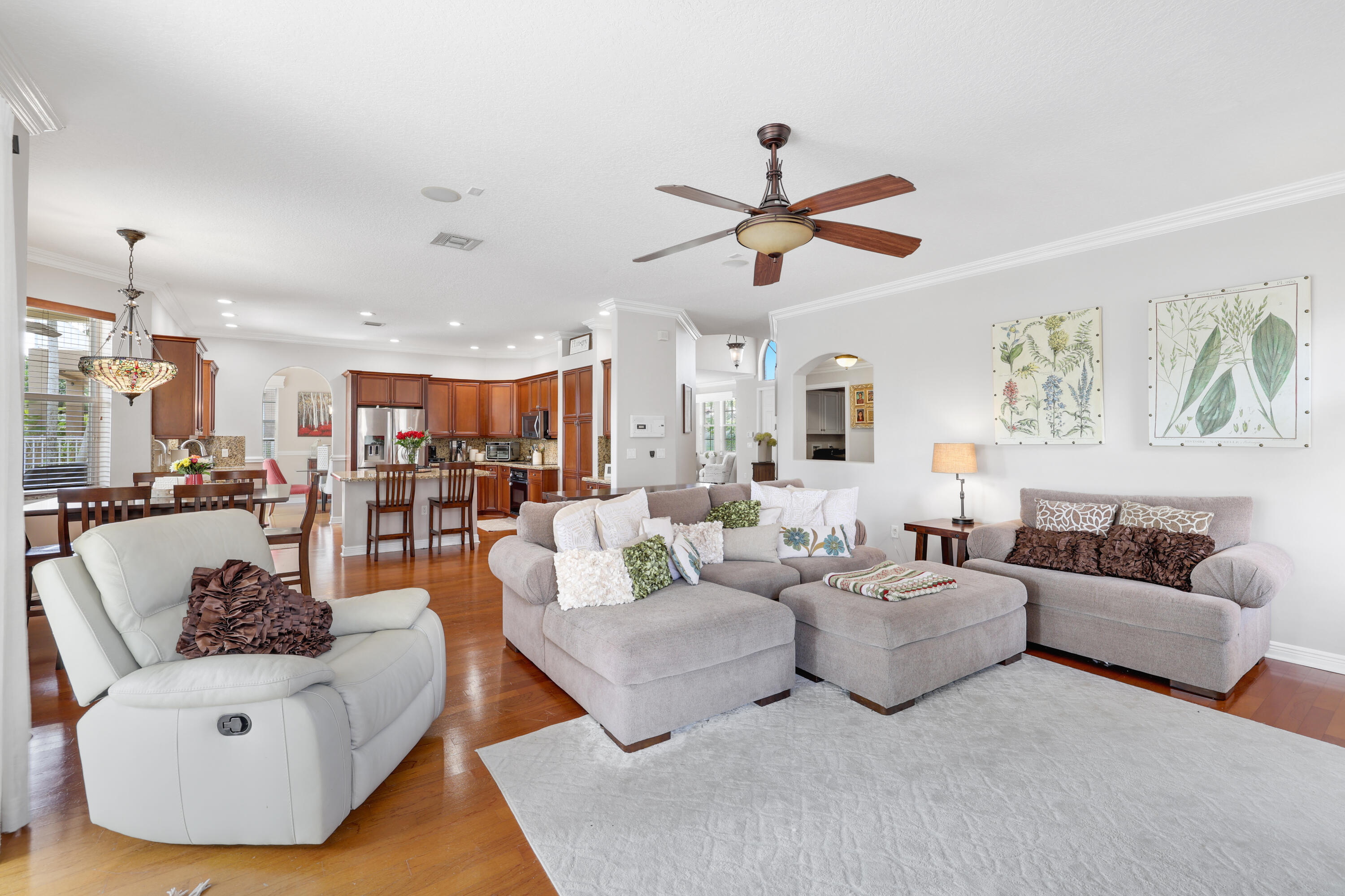 2291 Ridgewood Circle Royal Palm Beach, FL 33411 - Photo 19 of 71 2291 Ridgewood Circle - Family Room