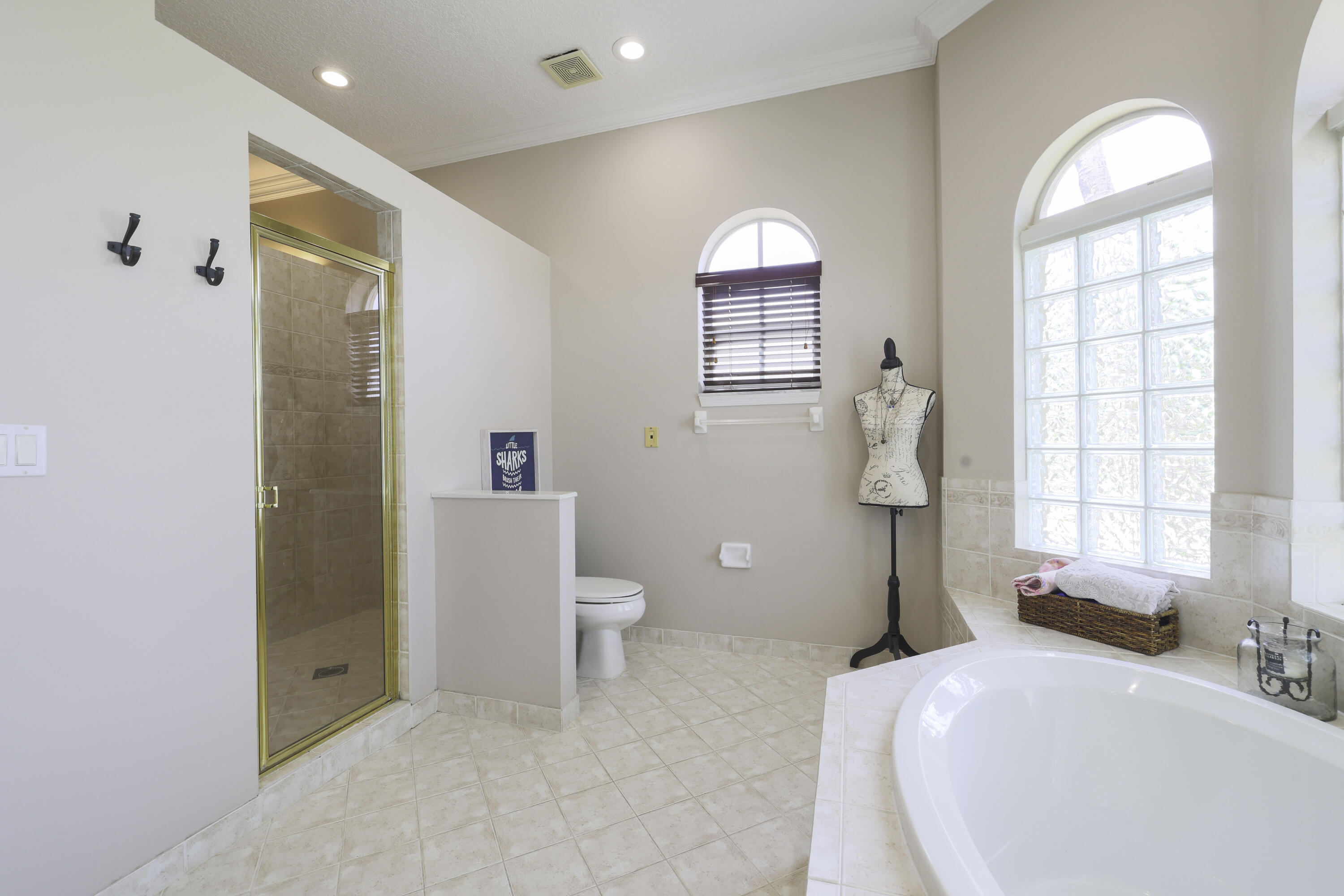 2291 Ridgewood Circle Royal Palm Beach, FL 33411 - Photo 28 of 71 2291 Ridgewood Circle - Primary Bath #1(