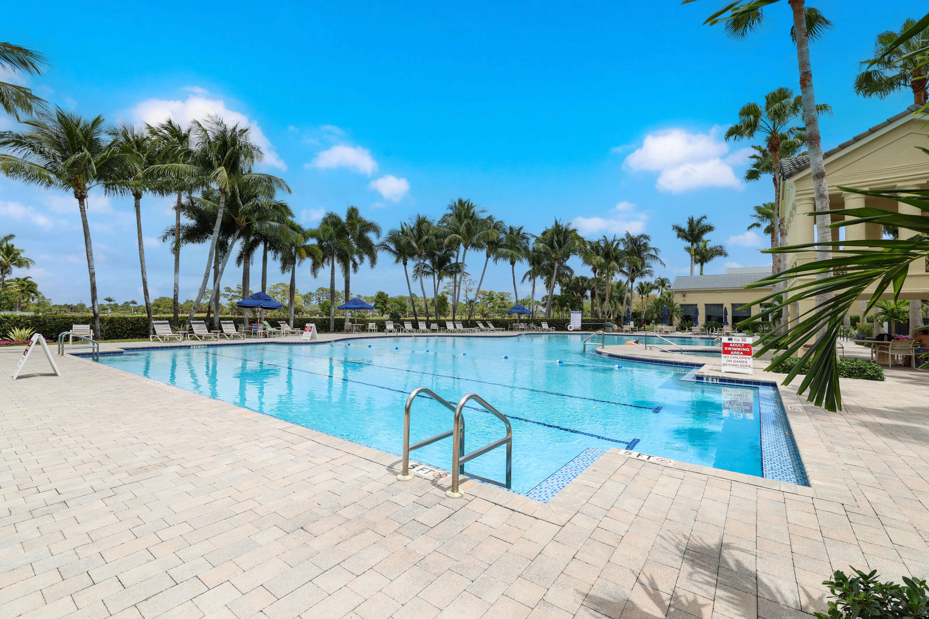 2291 Ridgewood Circle Royal Palm Beach, FL 33411 - Photo 60 of 71 Madison Green(7)