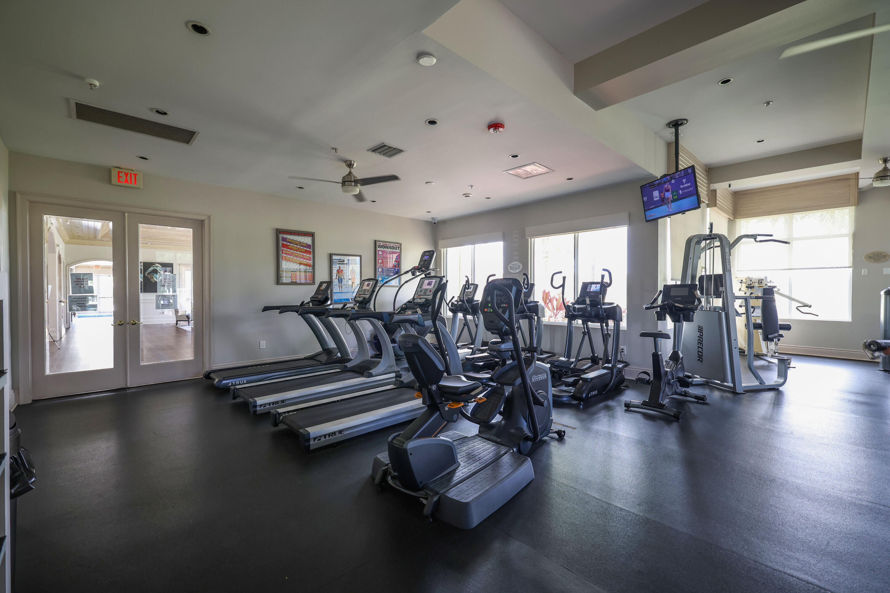 2291 Ridgewood Circle Royal Palm Beach, FL 33411 - Photo 68 of 71 Madison Green(5)