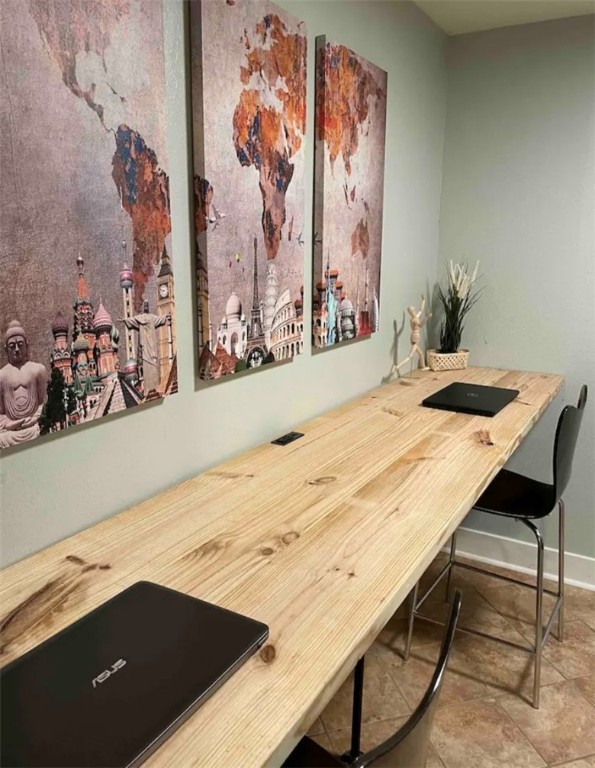 4010 Easy Street Corpus Christi, TX 78418 - Photo 10 of 17 a view of wooden floor and a potted plant on a table