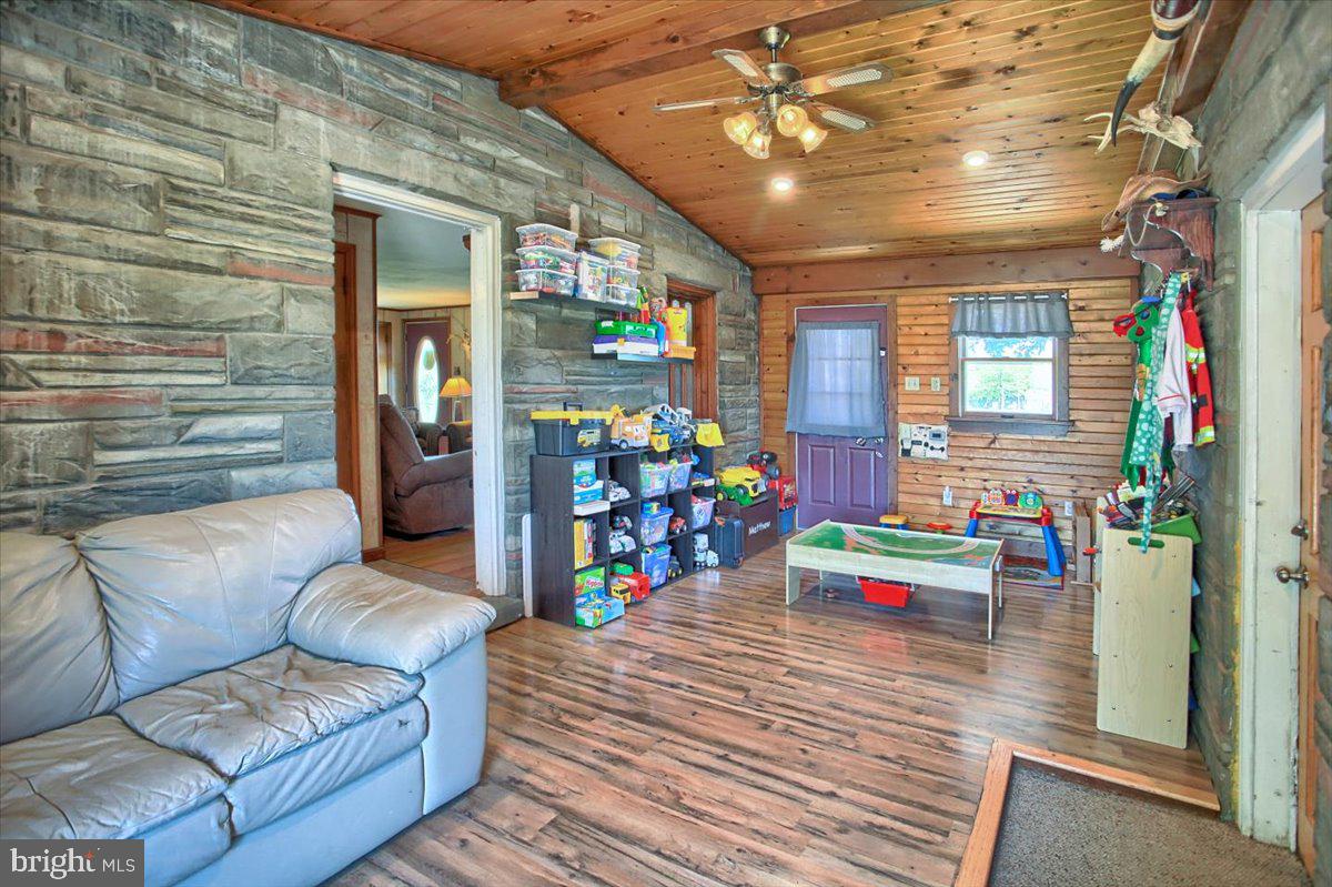 1316 Forge Road Carlisle, PA 17013 - Photo 13 of 32 Gallery Image 13