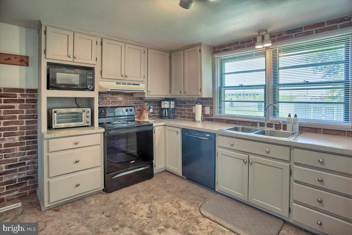1316 Forge Road Carlisle, PA 17013 - Photo 21 of 32 Gallery Image 21