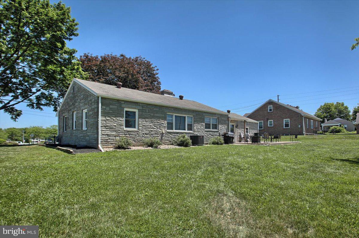1316 Forge Road Carlisle, PA 17013 - Photo 10 of 32 Gallery Image 10