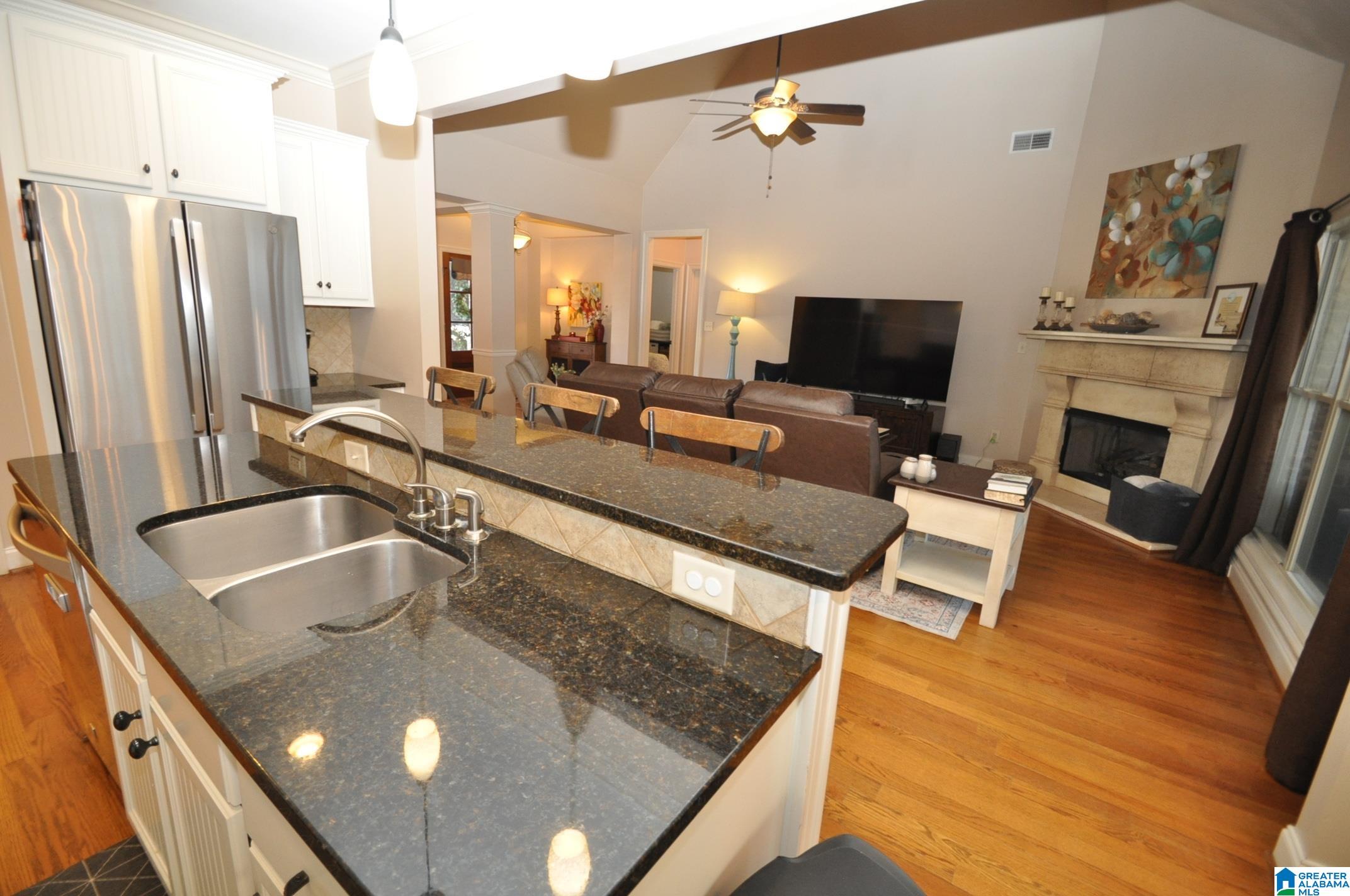 223 Kenniston Dale Pelham, AL 35124 - Photo 3 of 20