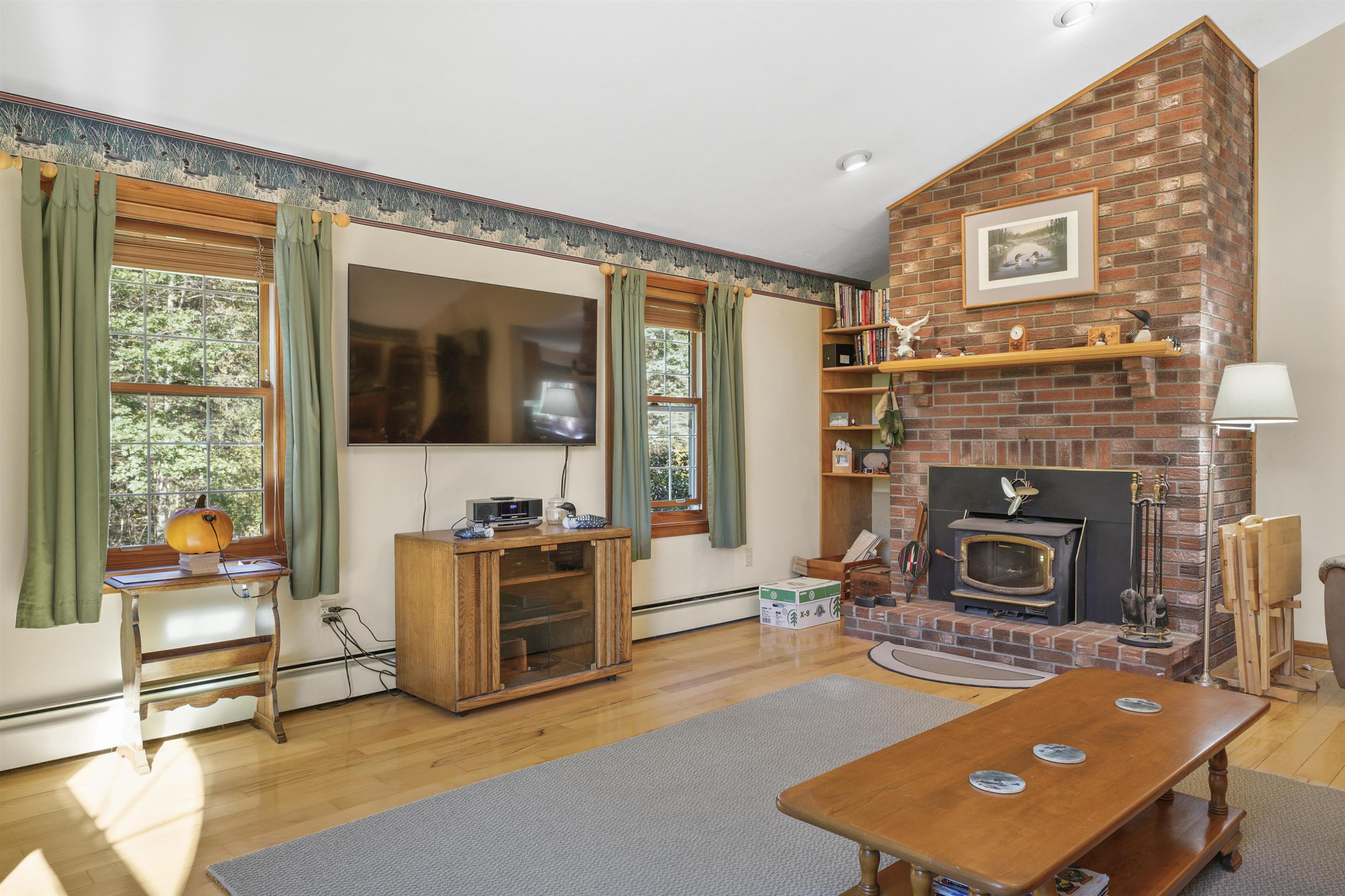 40 South Road Candia, NH 03034 - Photo 8 of 56