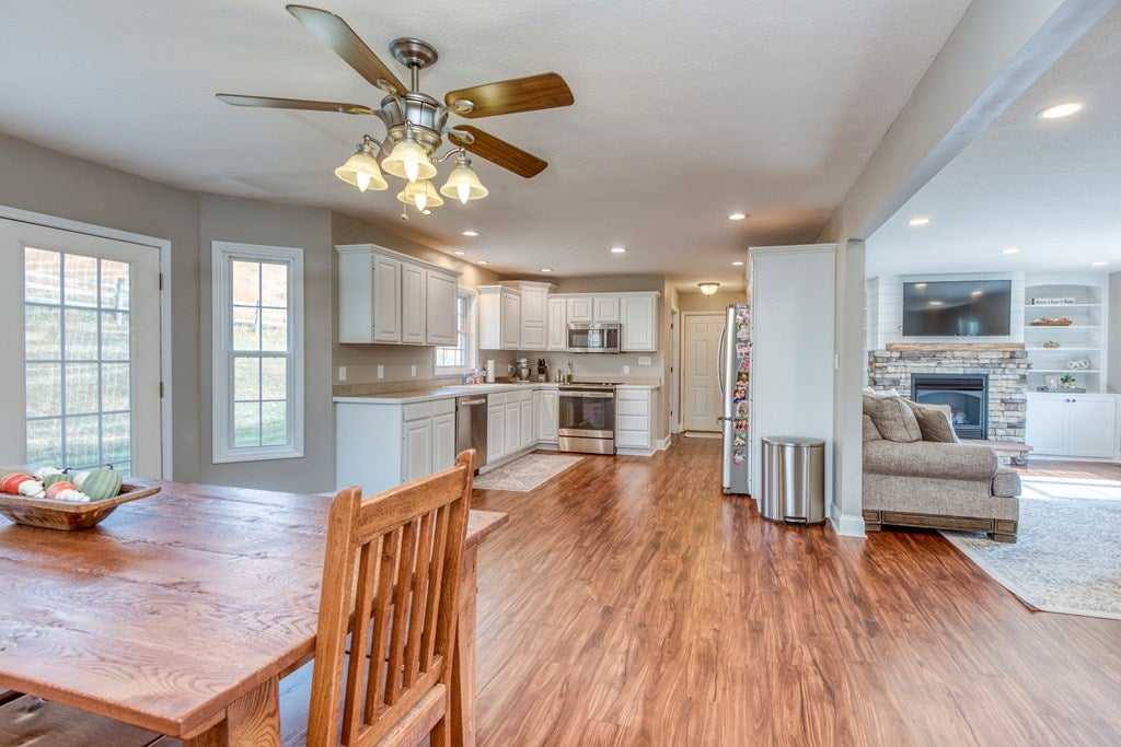 1445 Rocky Hollow Road Rural Retreat, VA 24368 - Photo 5 of 36 Gallery Image 5