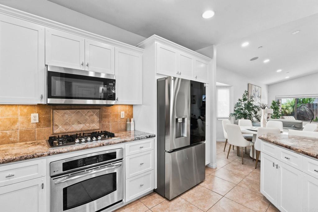 9460 Slope Street Santee, CA 92071 - Photo 13 of 31