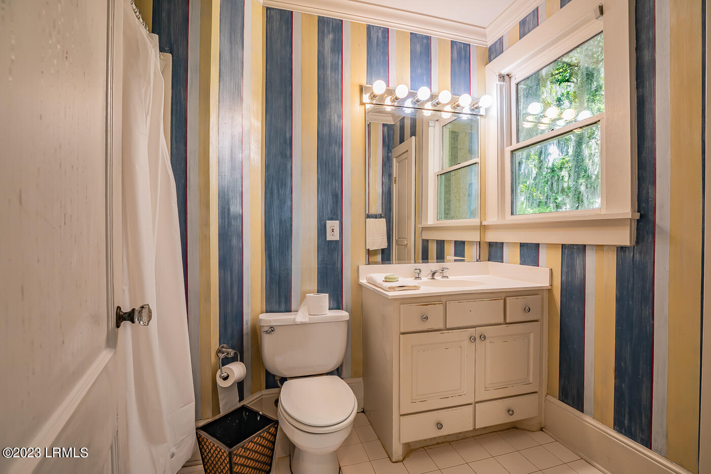 725 Ribaut Road Beaufort, SC 29902 - Photo 18 of 38 Primary bath